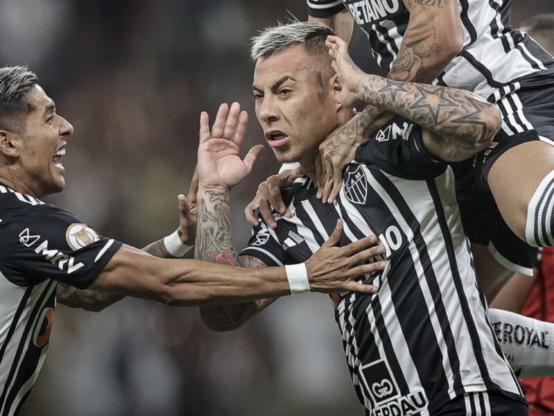 VIDEO | ¡Gran cabezazo! Eduardo Vargas volvió al gol en Atlético Mineiro
