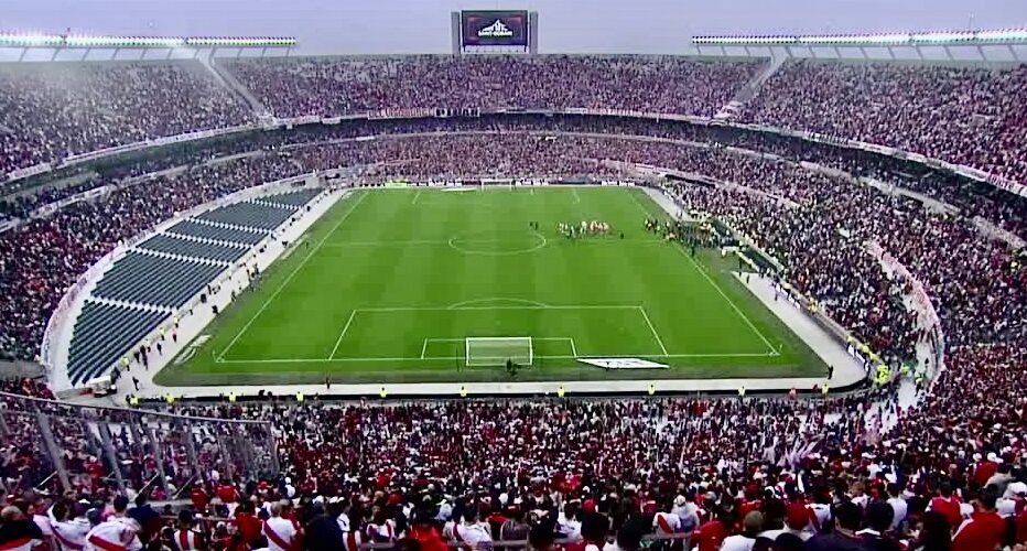 Partido de River Plate fue suspendido por la muerte de un hincha en el estadio