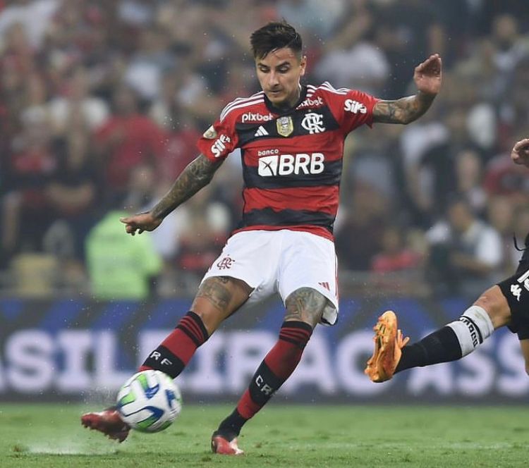Erick Pulgar interesa en equipo de Europa por su buen momento en Flamengo