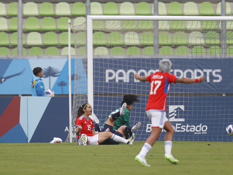 La Roja femenina venció a Paraguay en su debut en Santiago 2023