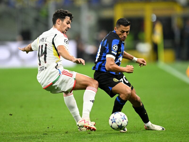 Alexis sumó minutos en primer triunfo del Inter en Champions