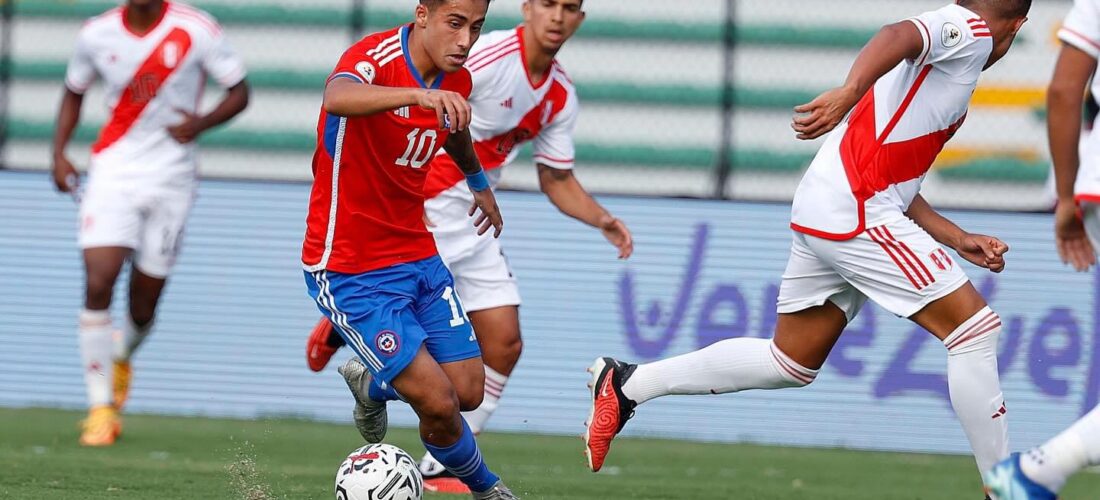 La Roja decepcionó ante Perú y cayó en su debut en el Preolímpico