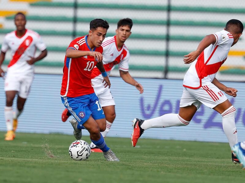 La Roja decepcionó ante Perú y cayó en su debut en el Preolímpico