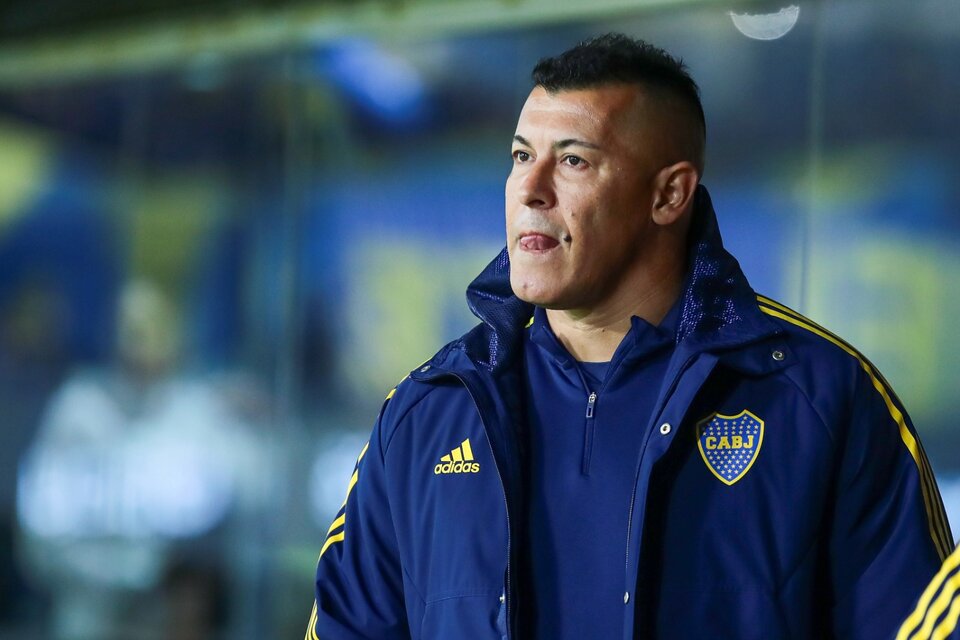 Hay acuerdo: Jorge Almirón será nuevo DT de Colo Colo