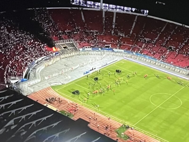 Supercopa 2024 fue suspendida por graves incidentes en el Estadio Nacional