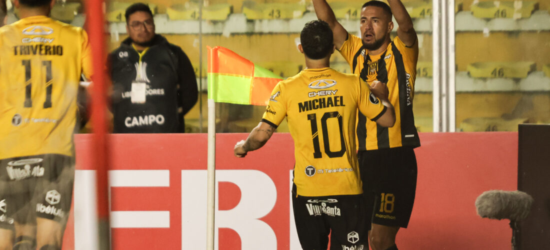 Huachipato cayó goleado ante The Strongest por Copa Libertadores