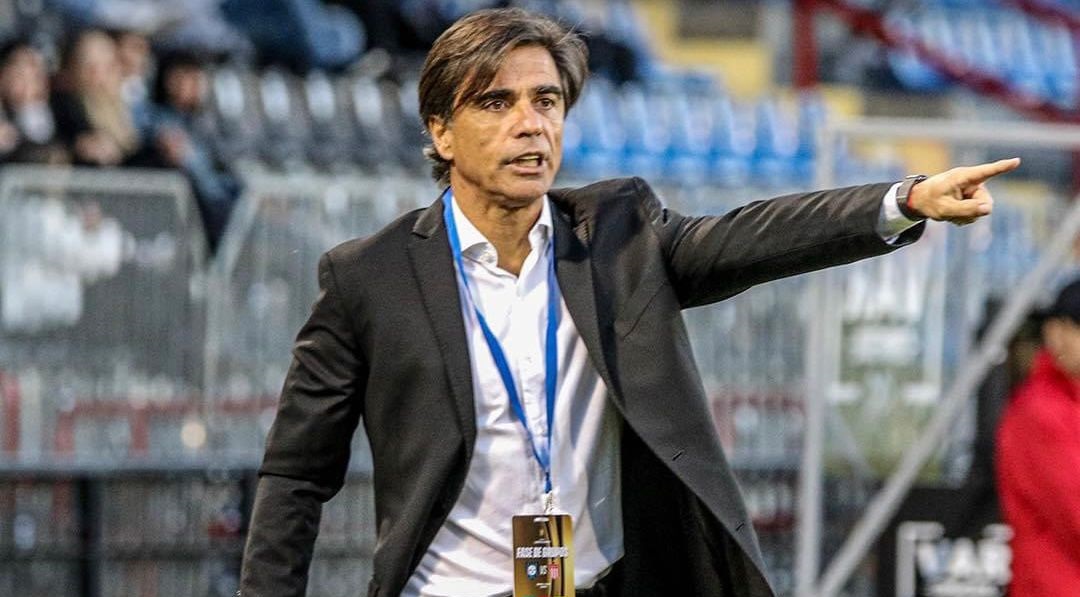 Javier Sanguinetti dejó de ser el director técnico del campeón Huachipato