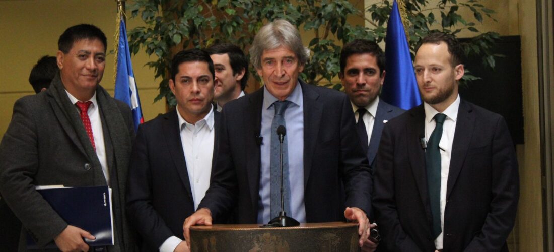 Manuel Pellegrini y su deuda con la Roja: «Ojalá pueda tener la oportunidad de pagarla»