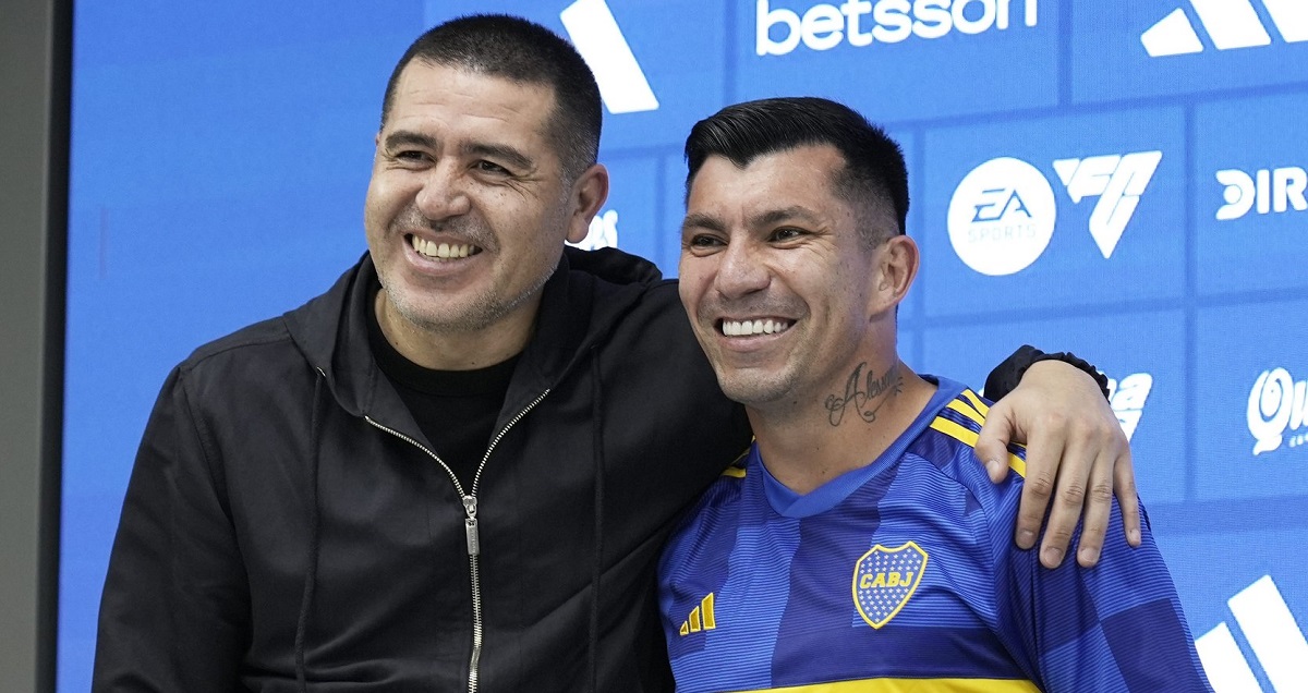 Juan Román Riquelme llenó de elogios a Gary Medel en su llegada a Boca Juniors