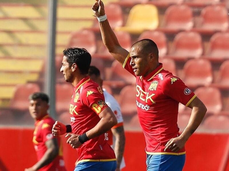 Leandro Benegas tuvo debut goleador en el triunfo agónico de Unión Española ante Cobresal