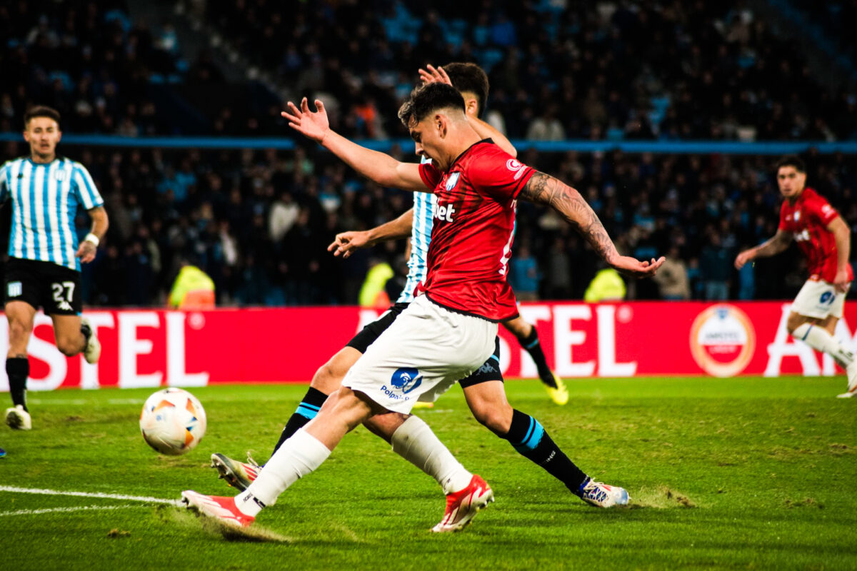 Huachipato sufrió durísima goleada en Argentina y quedó fuera de Sudamericana