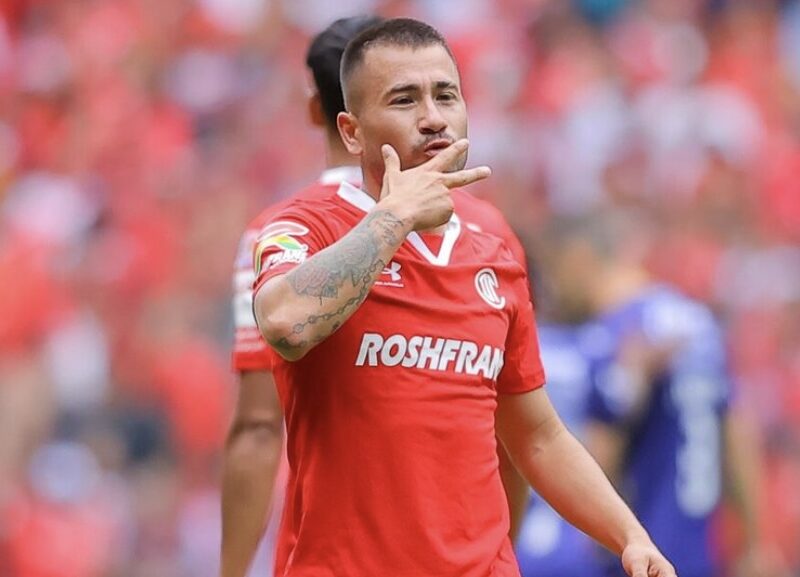 Jean Meneses dejará Toluca y está a un paso de llegar al futbol brasileño