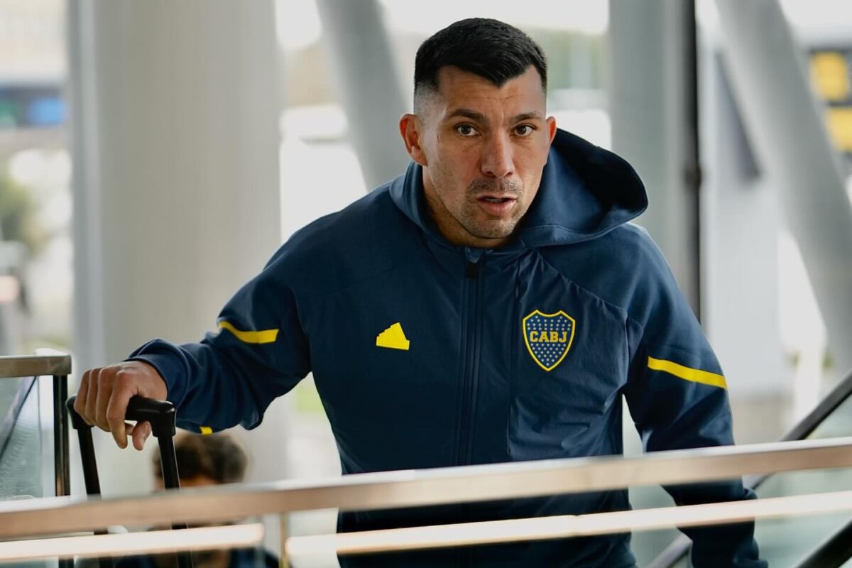 A seis meses de su retorno: aseguran que Gary Medel se irá Boca