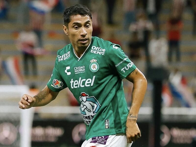 Luciano Cabral dejará Club León y estos tres equipos se lo pelean