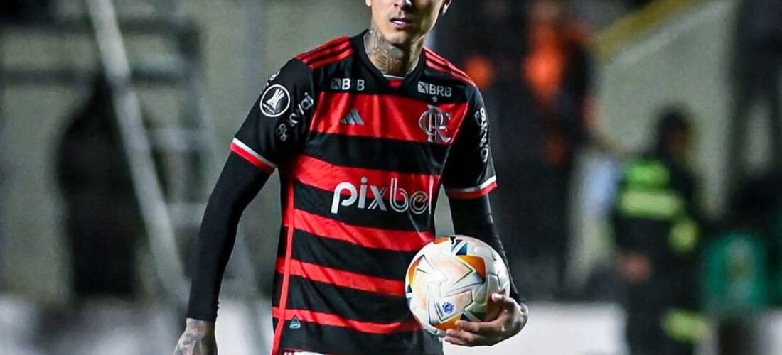 VIDEO | Erick Pulgar deslumbró en el Brasileirao con doble asistencia en Flamengo