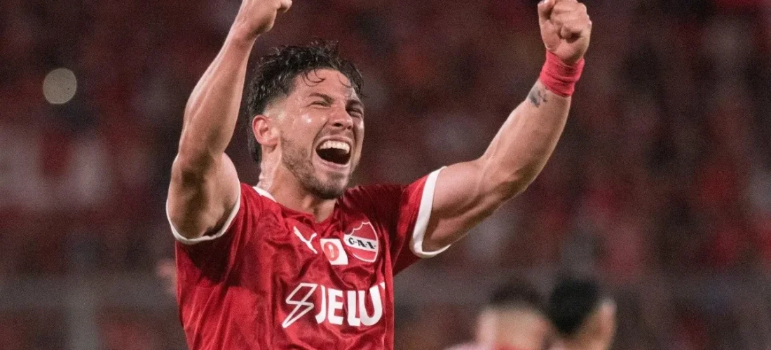 VIDEO | Felipe Loyola brilló con Independiente y marcó gol clave en la victoria ante Tucumán