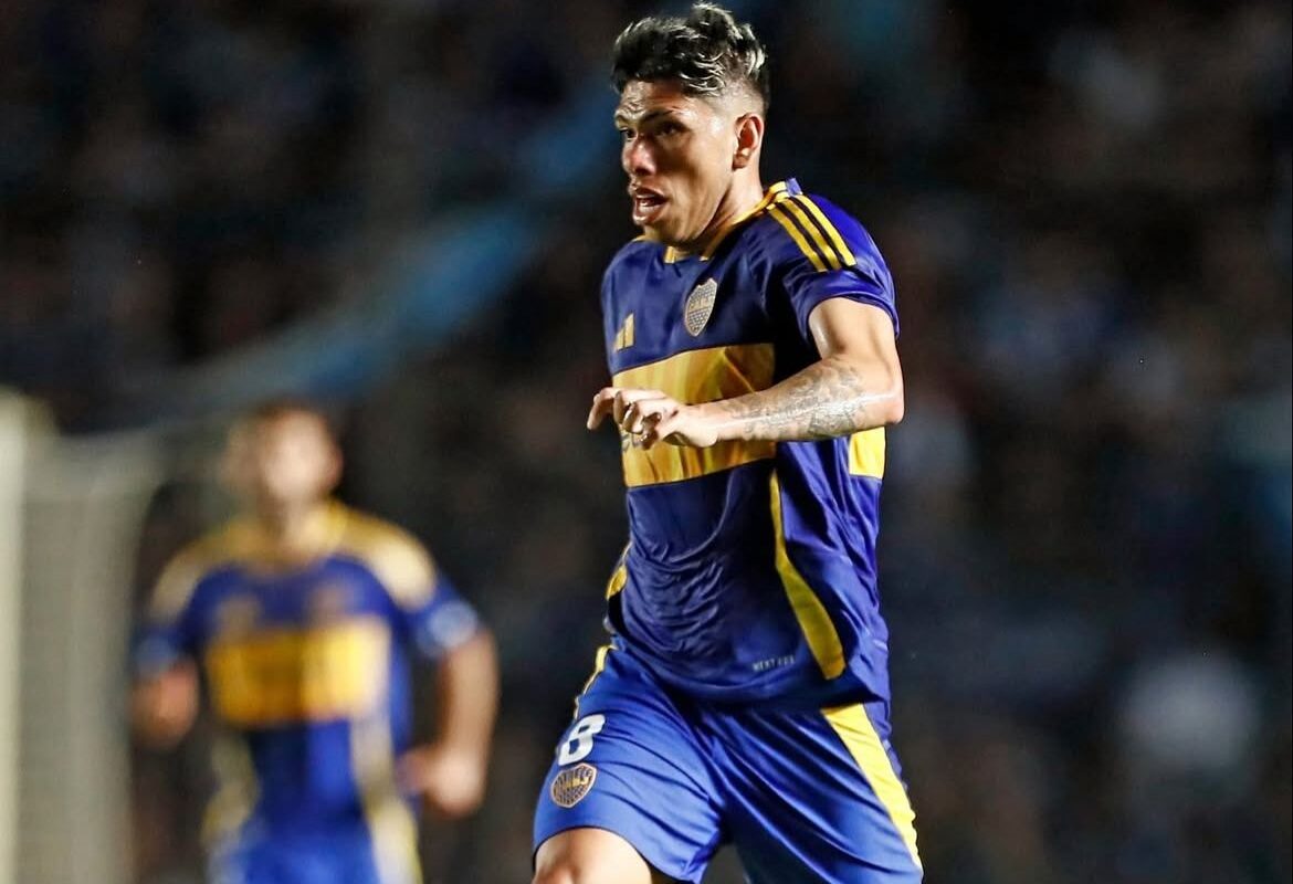 Carlos Palacios deslumbró en su debut oficial con Boca Juniors y se llenó de buenos comentarios