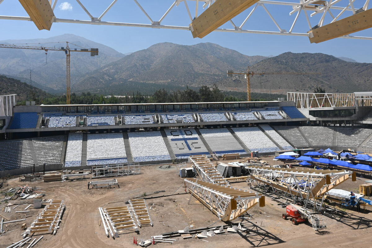 ¿Se cambia de fecha? En Universidad Católica revelaron cuándo estará listo el Claro Arena