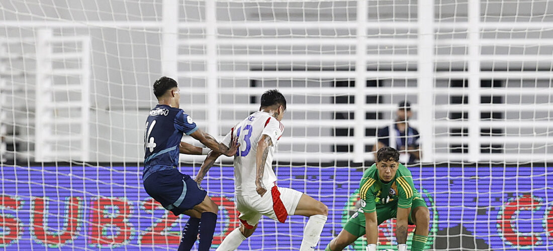 Nuevo tropiezo: la Roja Sub 20 sufrió agónica caída ante Paraguay en el hexagonal