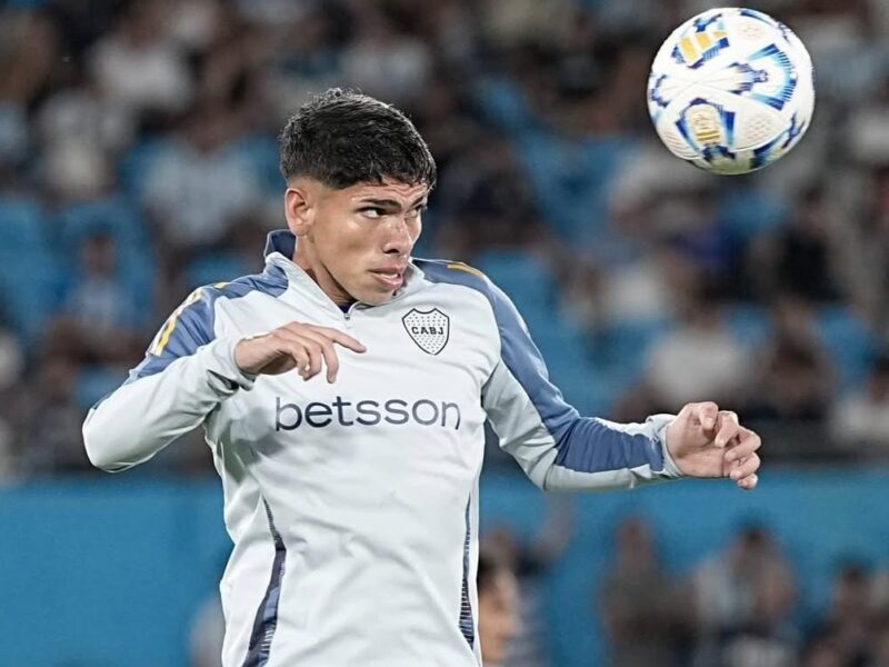 No llegó: La polémica situación que podría complicar a Carlos Palacios en Boca Juniors