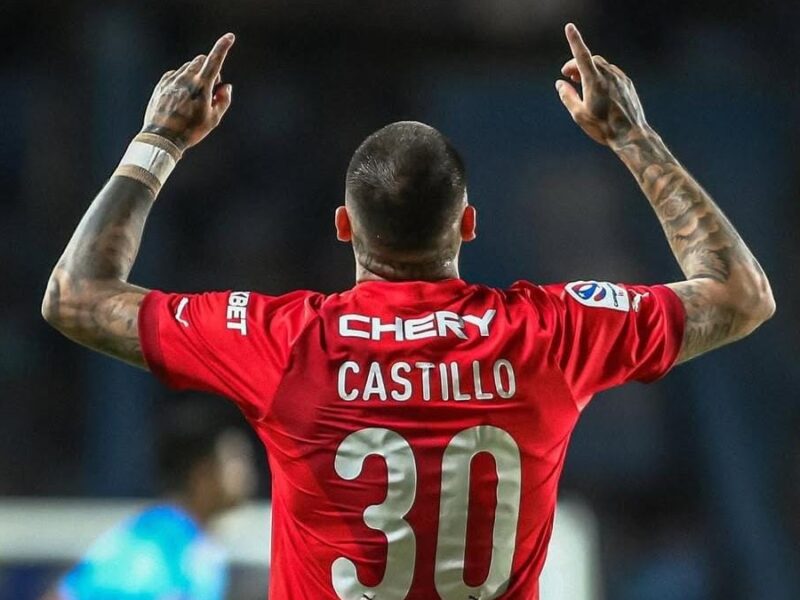Tras polémica salida de la UC: Nicolás Castillo encontró nuevo club en la Segunda División