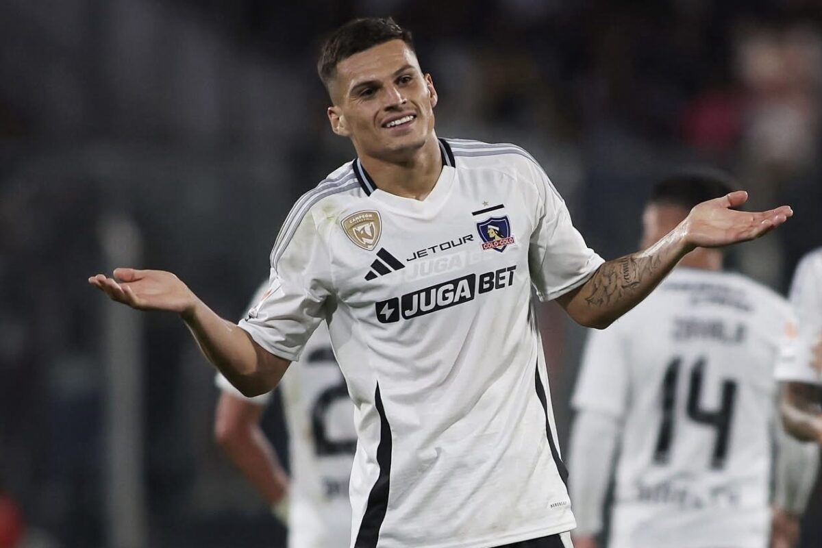 Colo Colo volvió al triunfo y celebró ante Everton con doblete de Cepeda