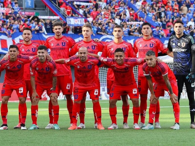Las dos figuras de la U que habrían sido invitadas a las actividades por el Centenario de Colo Colo