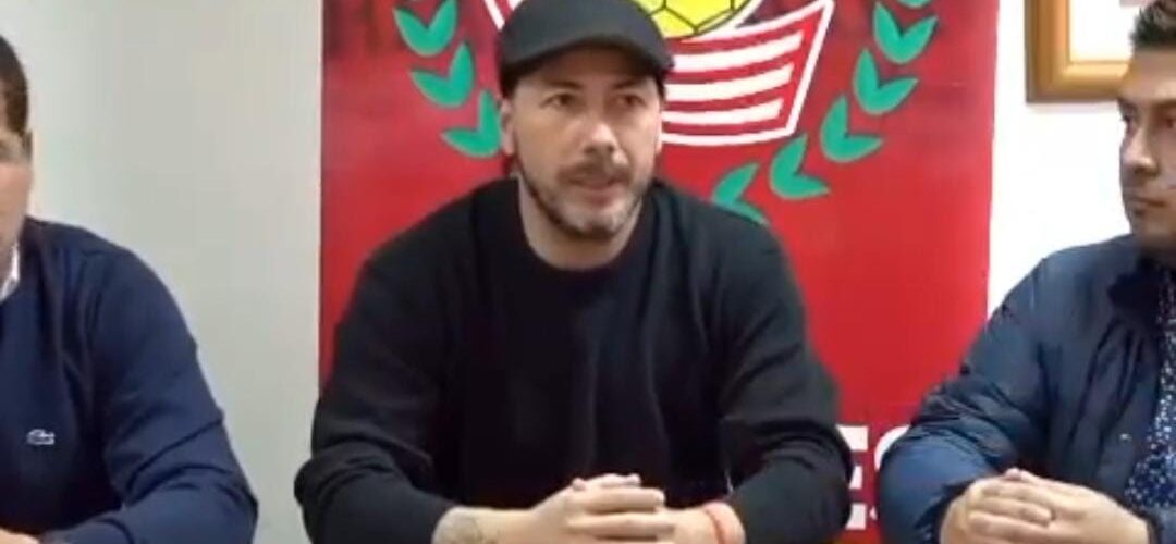 «Te cagaste a una ciudad»: Jaime Valdés fue duramente increpado por polémica situación económica en Deportes Linares