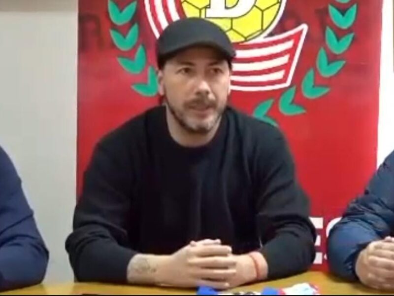 «Te cagaste a una ciudad»: Jaime Valdés fue duramente increpado por polémica situación económica en Deportes Linares