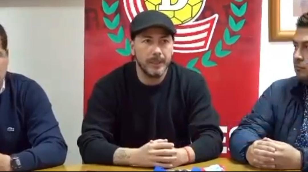 «Te cagaste a una ciudad»: Jaime Valdés fue duramente increpado por polémica situación económica en Deportes Linares