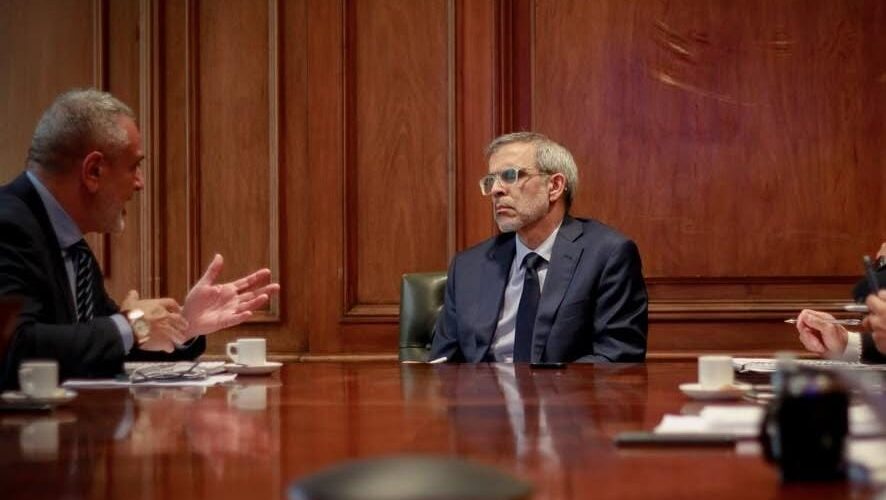 «Privación de libertad»: Ministro de Seguridad habló sobre los castigos para quienes entraron a la cancha del Monumental