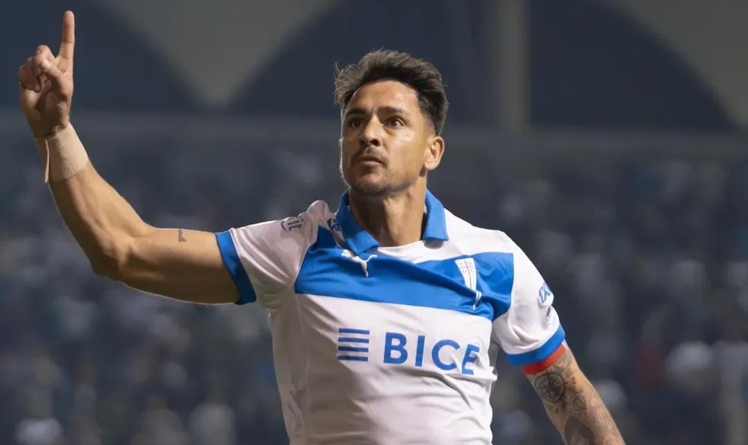 Con Zampedri y una nueva marca: La UC trepó hasta el liderato del torneo tras darle una paliza a Everton