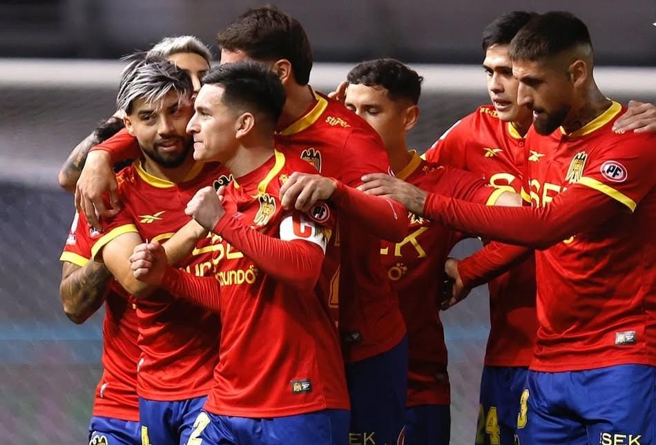 Unión Española obtuvo una importante victoria y goleó a Ñublense por la Liga de Primera