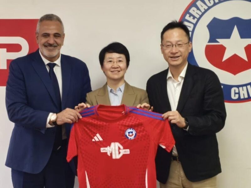 Autoridades chinas fueron recibidas por La Roja para impulsar alianzas estratégicas