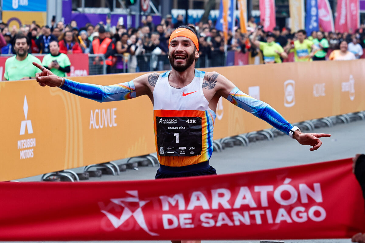 El chileno Carlos Díaz se consagró como campeón del Maratón de Santiago