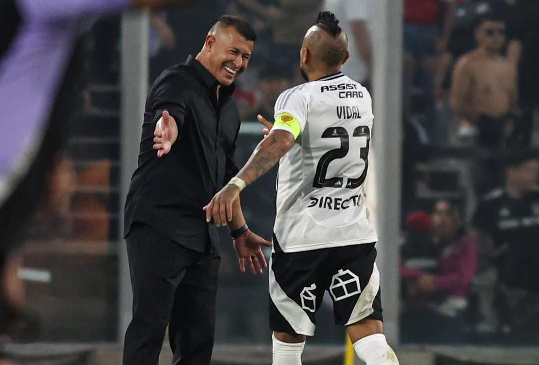 Se acabó la mala racha: Colo Colo volvió a los abrazos tras goleada ante Unión Española