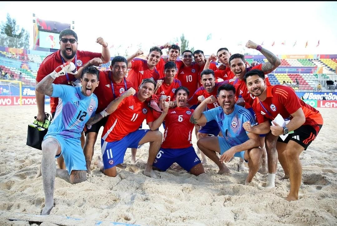 ¡Históricos! La Roja de fútbol playa logró un increíble triunfo en su debut mundialista