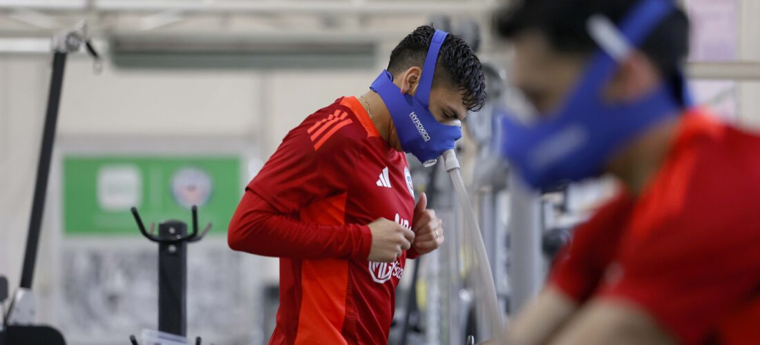 Cámara de hipoxia incluida: Así se prepara La Roja para visitar a Bolivia por las Clasificatorias