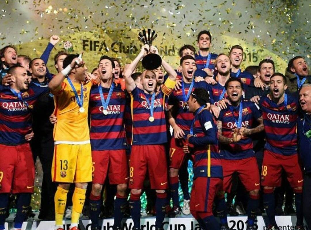 Solo dos levantaron la copa: Los futbolistas chilenos que han disputado el Mundial de Clubes