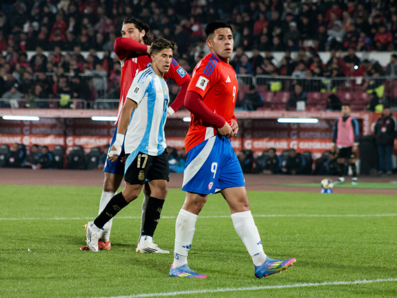 Dolor de cabeza para Gareca: importante jugador en ataque fue liberado de La Roja