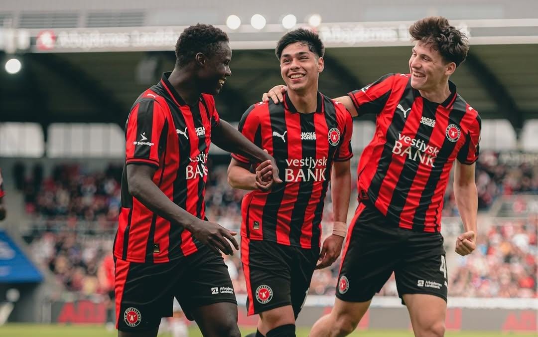 VIDEO | ¡Está prendido! Darío Osorio volvió a marcar y asistir con el Midtjylland en Dinamarca