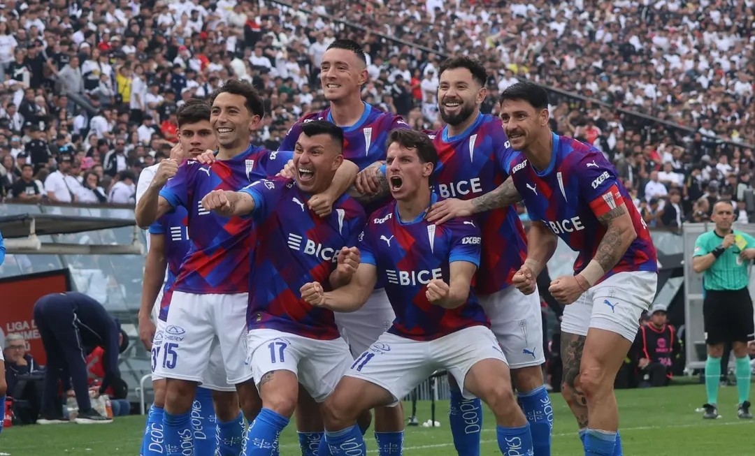 Universidad Católica se llevó el clásico con goleada a Colo Colo en El Monumental