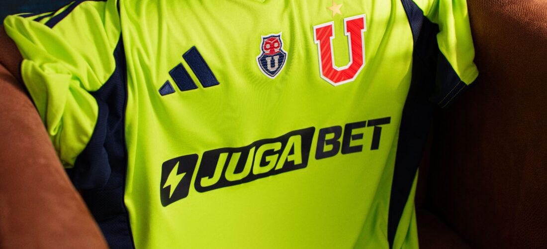 ¡Atención azules! Adidas lanza la tercera camiseta de la  U 2025 inspirada en una de sus épocas más exitosas