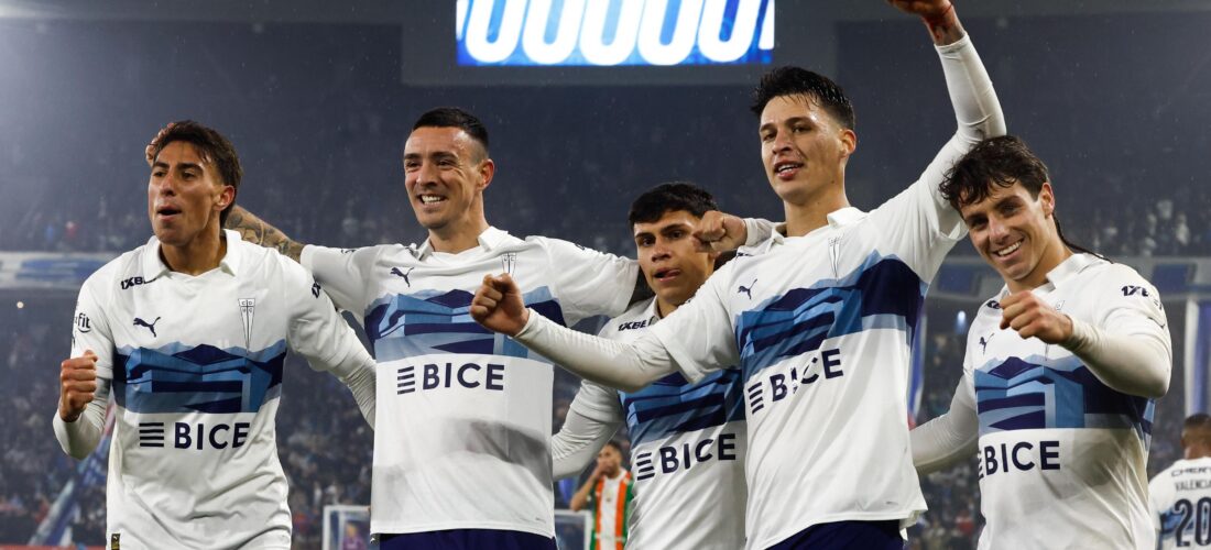 Universidad Católica logró gran remontada ante Cobresal y sigue invicto en el Claro Arena