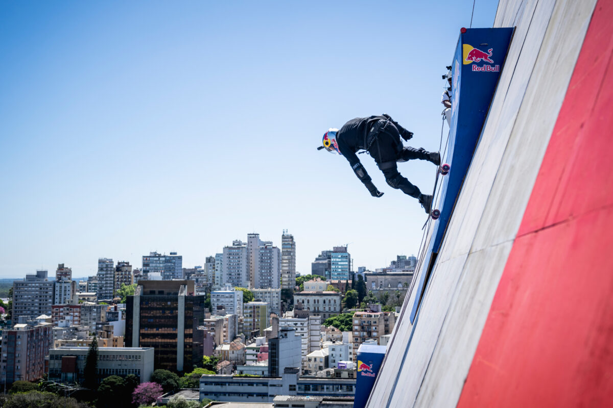 De otro planeta: Skater brasileño rompió dos récords guinness al bajar por la rampa más alta del mundo