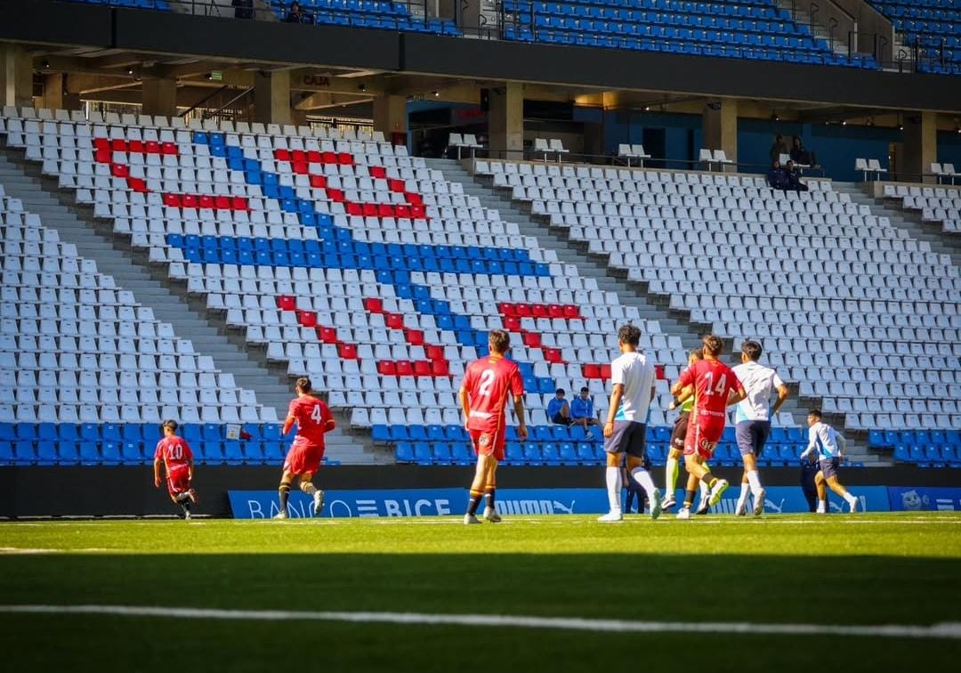 Oficial: Universidad Católica canceló partido amistoso de lujo en el Claro Arena
