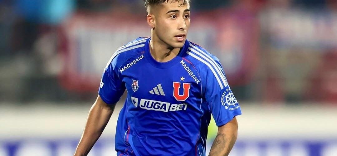 Universidad Católica denunció a Lucas Assadi tras polémico gesto en el Clásico Universitario