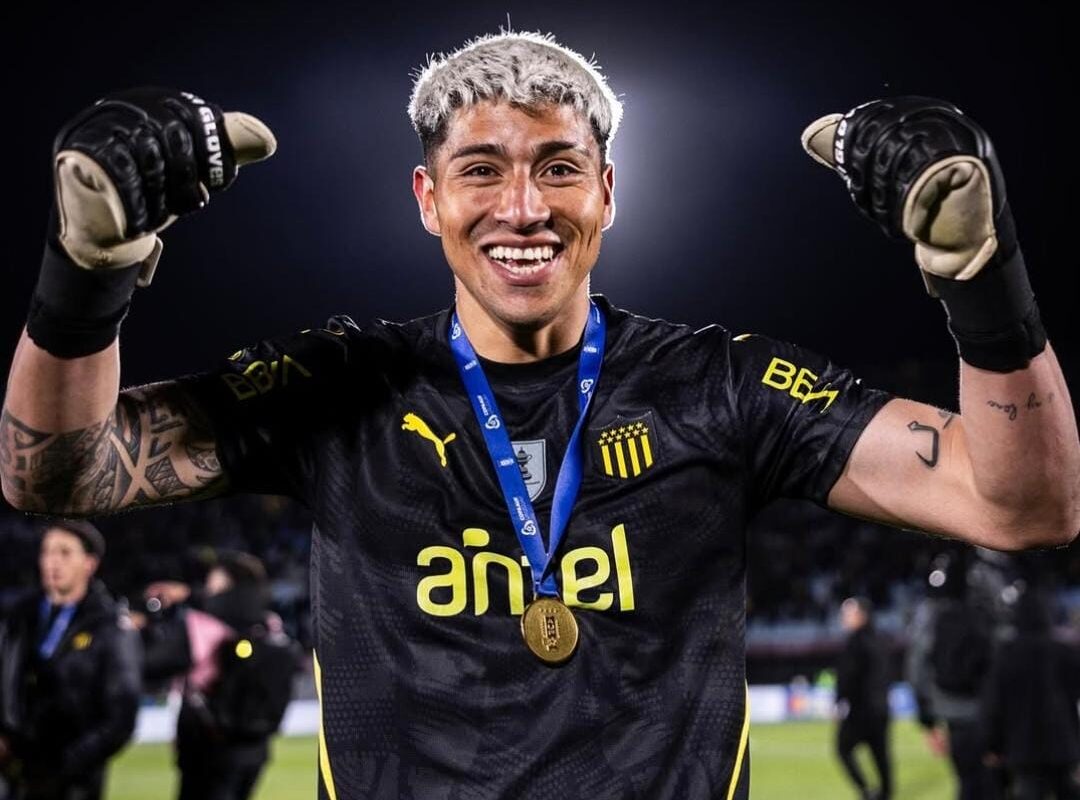 ¡Atención Colo Colo! Gerente de Peñarol quiere concretar el fichaje de Brayan Cortés