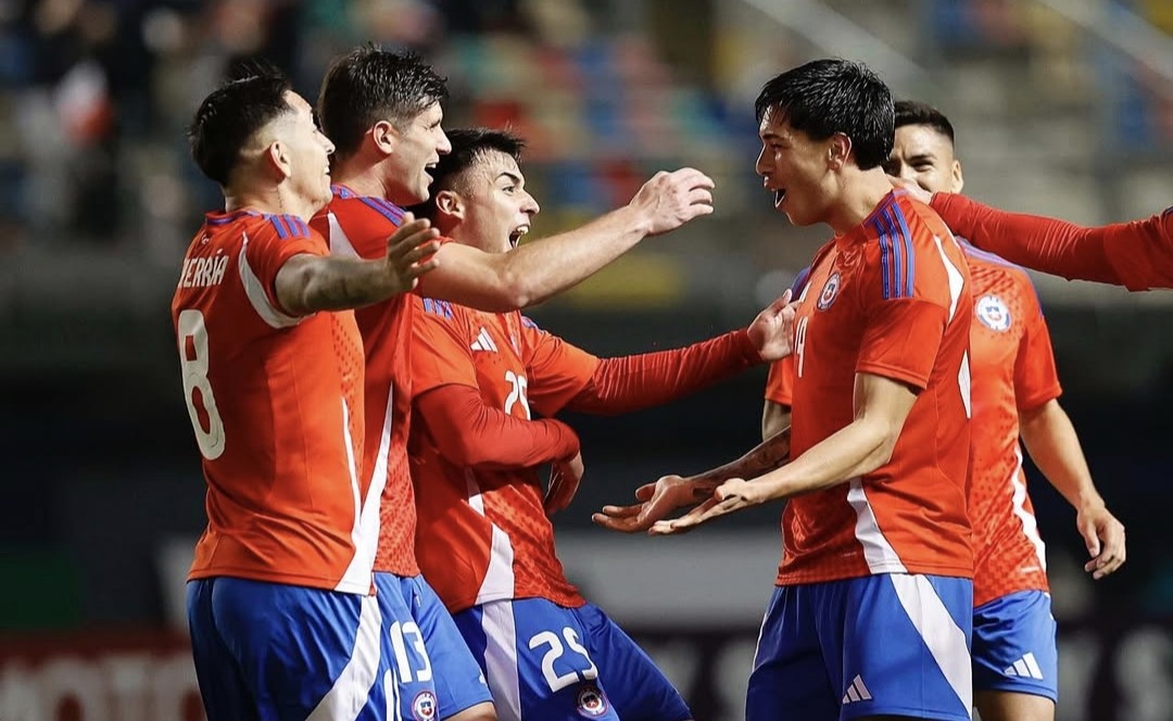 Nómina con sorpresas: Revisa los citados de La Roja para enfrentar a Rusia y Perú