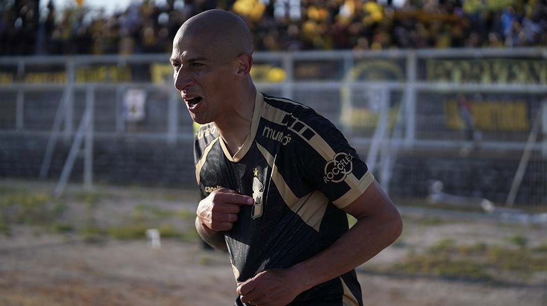 15 triunfos al hilo: El campeón Coquimbo no cede un punto y derrotó a Palestino